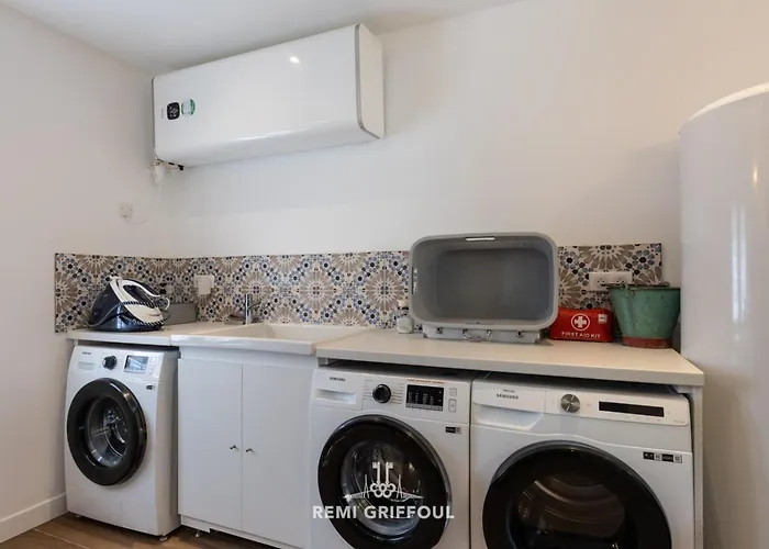 Villa Biloba - Sea View And Access 10 People