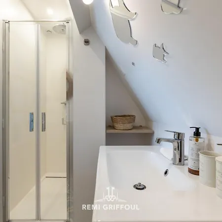 Villa Biloba - Sea View And Access 10 People